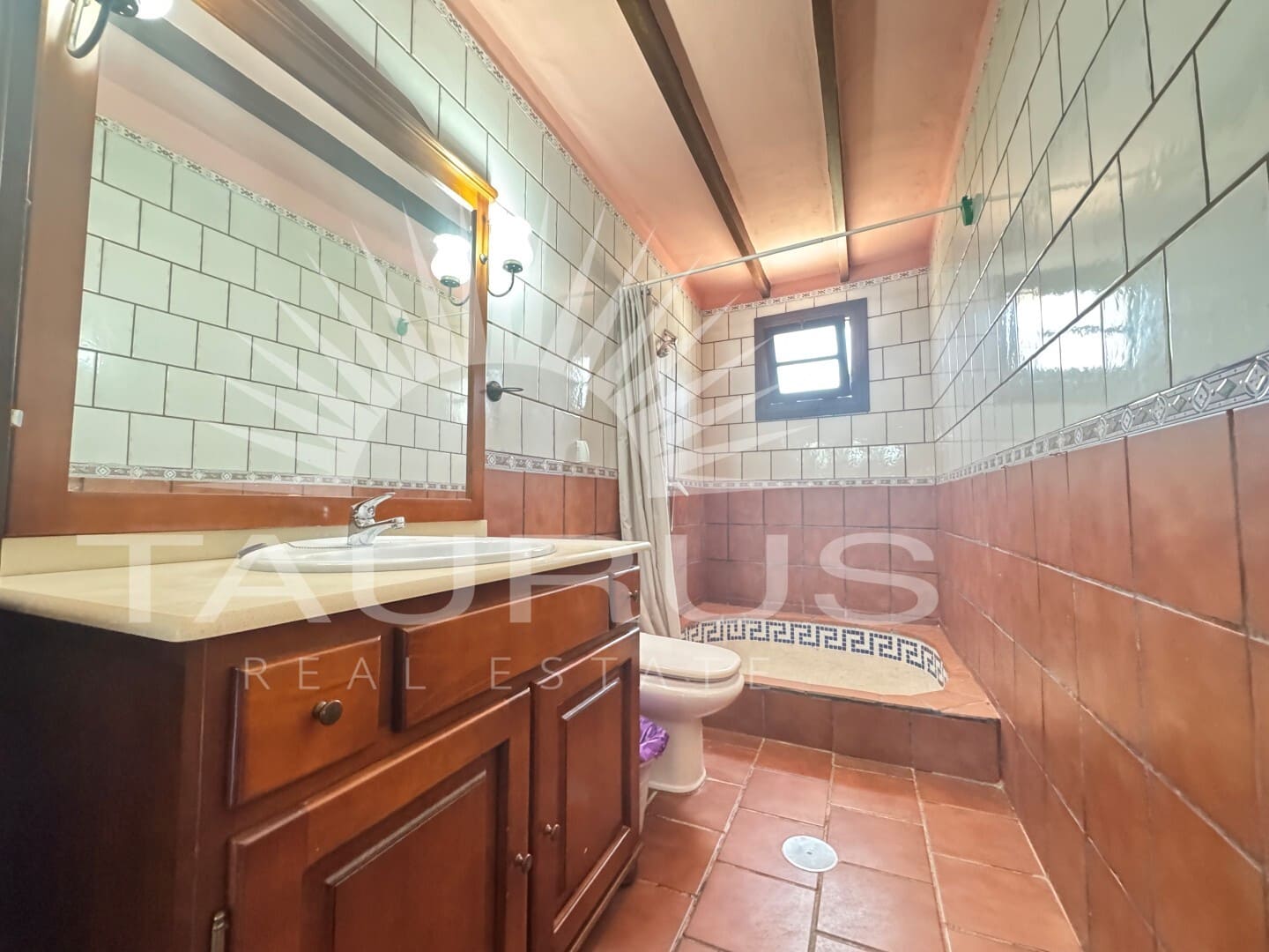 4 sypialnia Willa na sprzedaż w Torrox z basenem garażem - 360 000 € (Ref: 3471024)