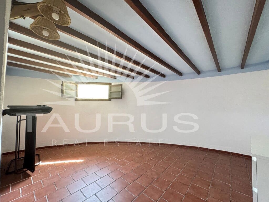 4 sypialnia Willa na sprzedaż w Torrox z basenem garażem - 360 000 € (Ref: 3471024)