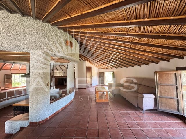 4 camera da letto Villa in vendita in Torrox con piscina garage - 360.000 € (Rif: 3471024)