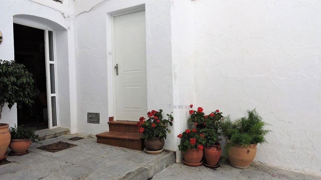 7 bedroom Townhouse for sale in Competa - € 210,000 (Ref: 3503301)