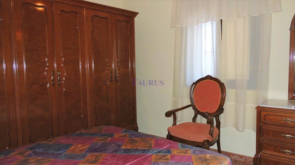 3 soveværelse Byhus til salg i Sayalonga - € 150.000 (Ref: 3621258)