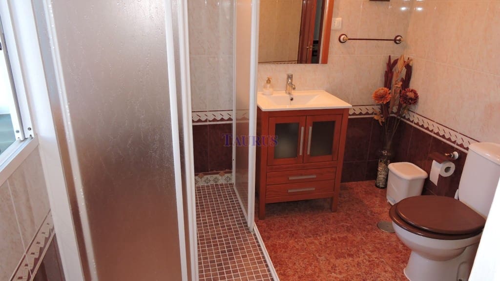 3 soveværelse Byhus til salg i Sayalonga - € 150.000 (Ref: 3621258)