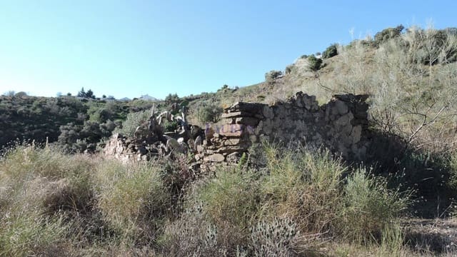 Finca/Country House for sale in Sayalonga - € 70,000 (Ref: 3700860)