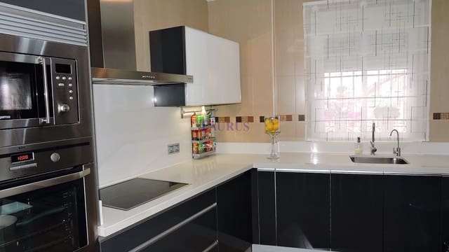 3 quarto Casa em Banda para venda em Archez com garagem - 220 000 € (Ref: 3801747)