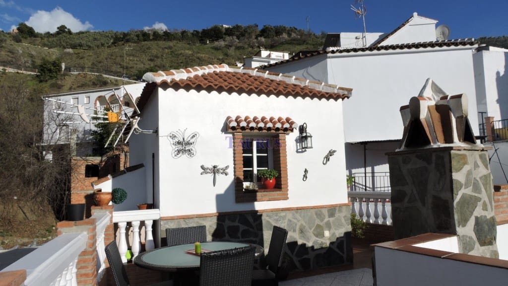 3 soveværelse Byhus til salg i Archez med garage - € 220.000 (Ref: 3801747)