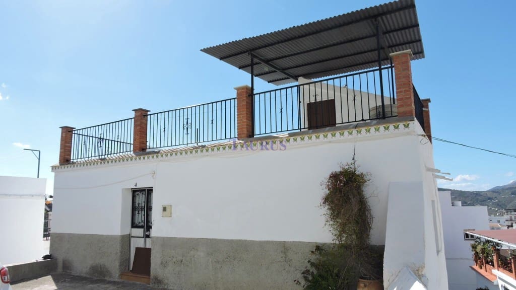 2 slaapkamer Huis te koop in Competa - € 146.000 (Ref: 3915905)