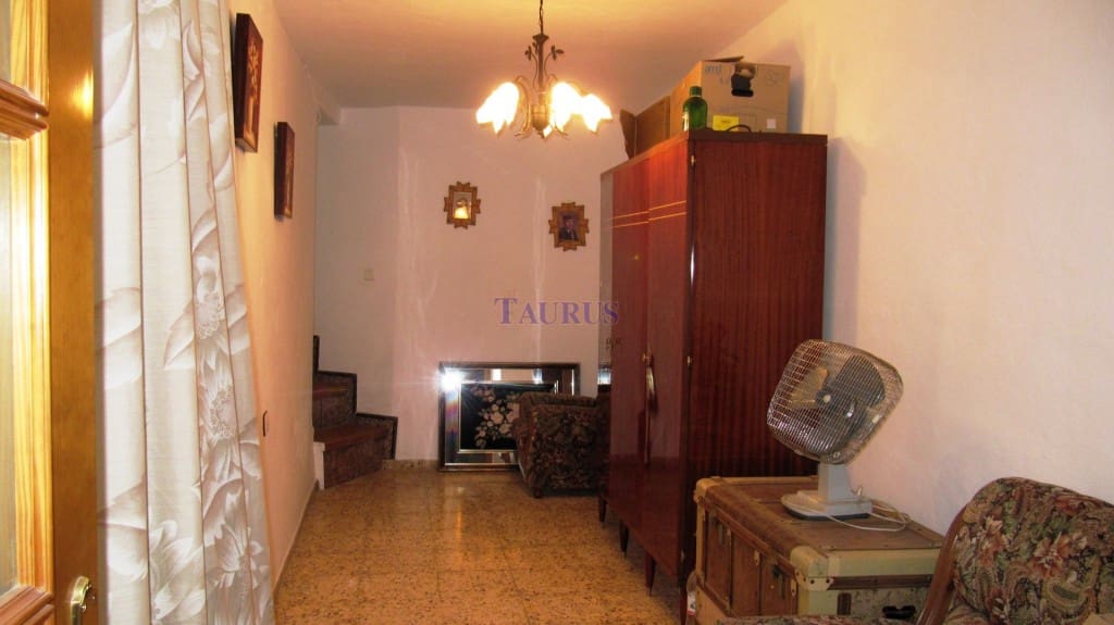 3 soveværelse Byhus til salg i Sayalonga - € 139.000 (Ref: 3917267)