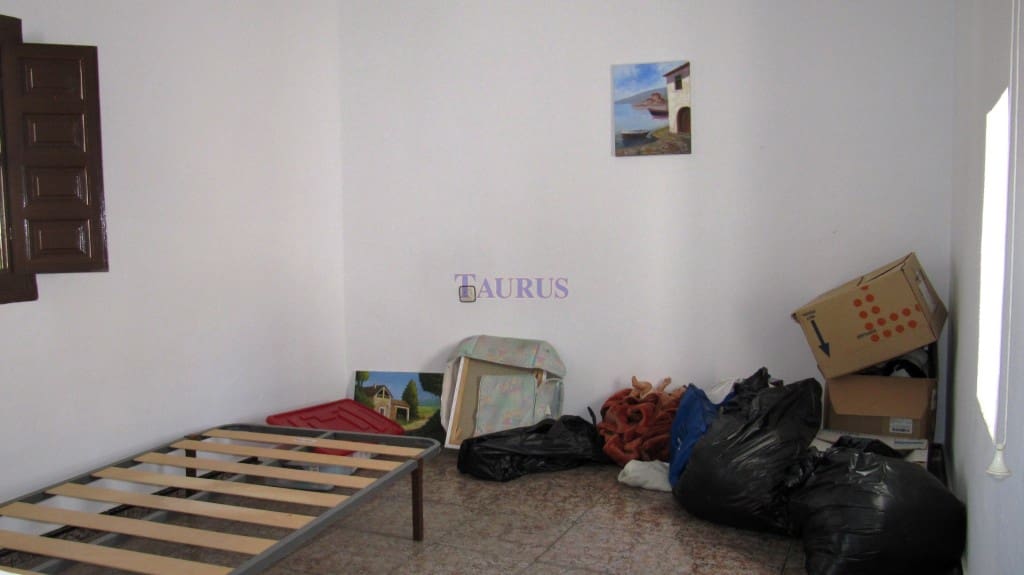 3 soveværelse Byhus til salg i Sayalonga - € 139.000 (Ref: 3917267)