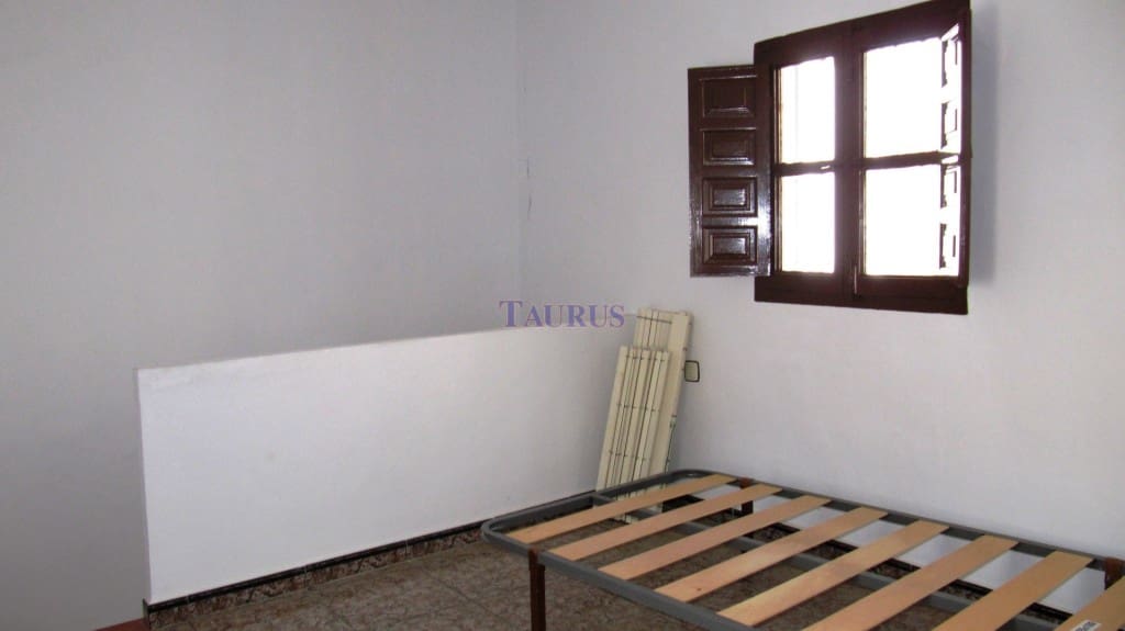 3 soveværelse Byhus til salg i Sayalonga - € 139.000 (Ref: 3917267)