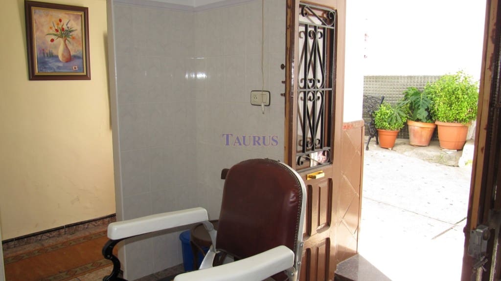 3 soveværelse Byhus til salg i Sayalonga - € 139.000 (Ref: 3917267)