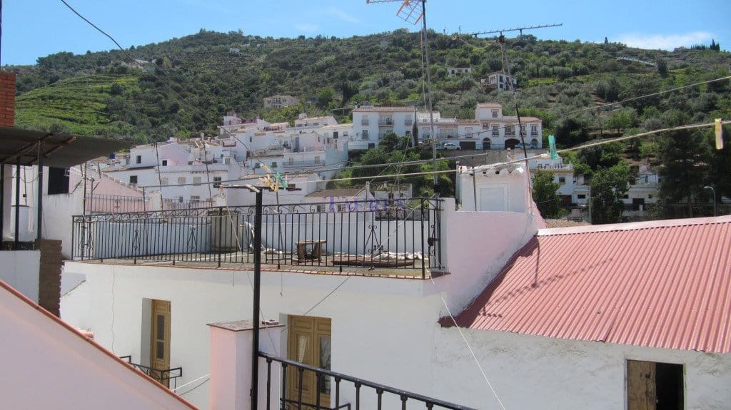 3 sovrum Hus till salu i Sayalonga - 139 000 € (Ref: 3917267)