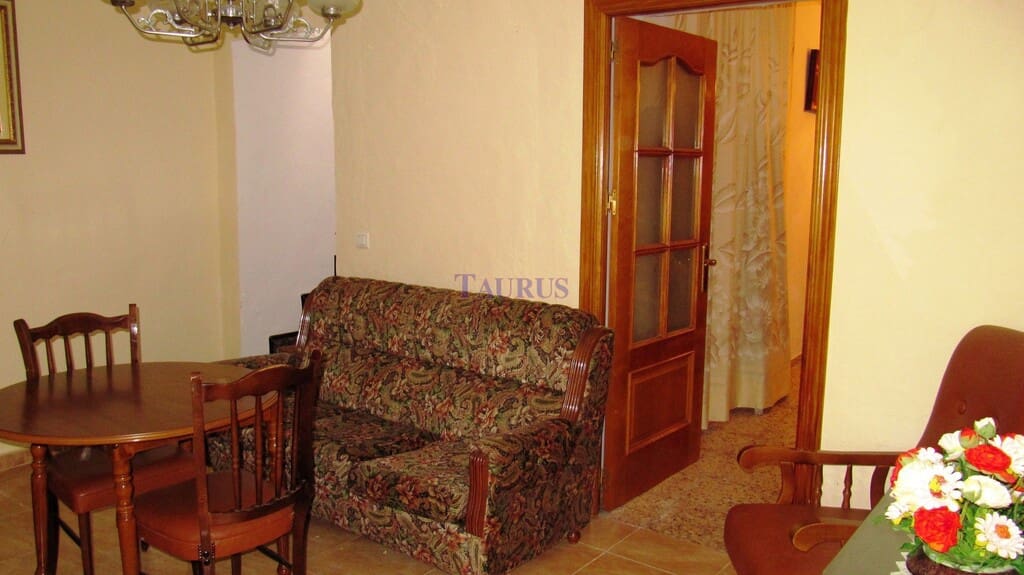 Casa de 3 habitaciones en Sayalonga en venta - 139.000 € (Ref: 3917267)