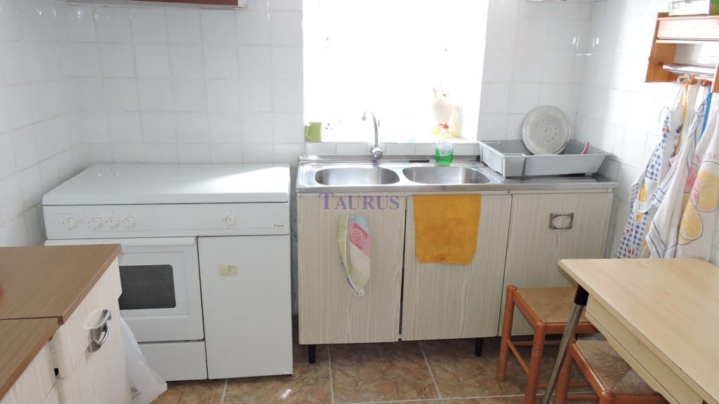 5 soverom Hus til salgs i Competa med garasje - € 148 500 (Ref: 4035934)