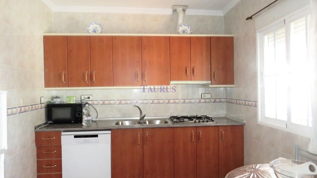 3 bedroom Villa for sale in Archez with pool garage - € 260,000 (Ref: 4178039)