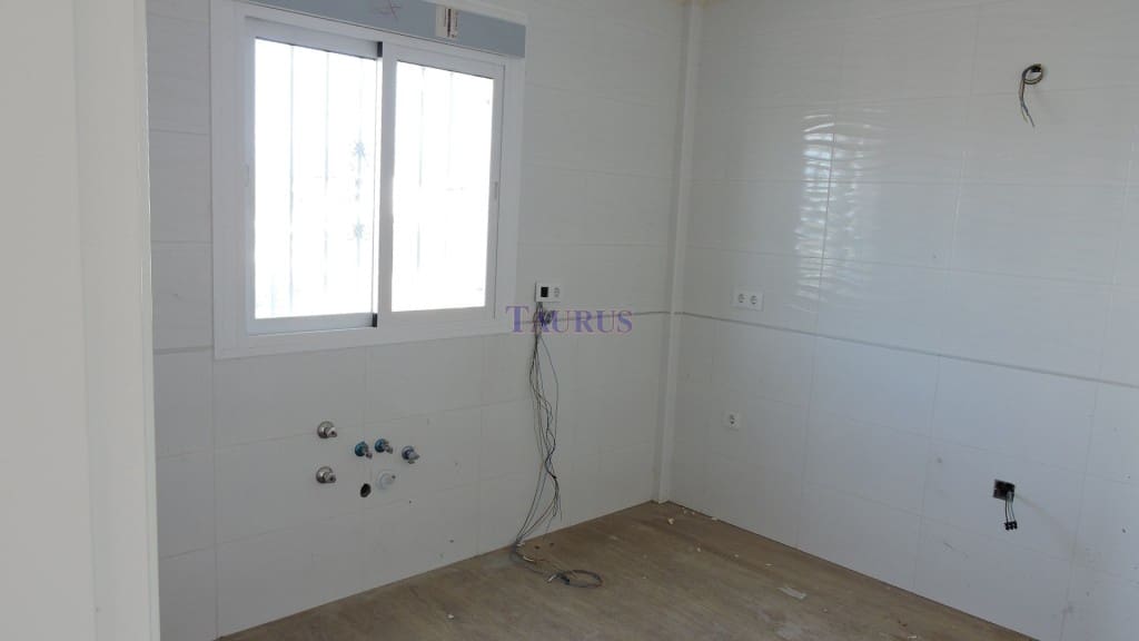 2 soverom Hus til salgs i Almayate med garasje - € 345 400 (Ref: 4216215)