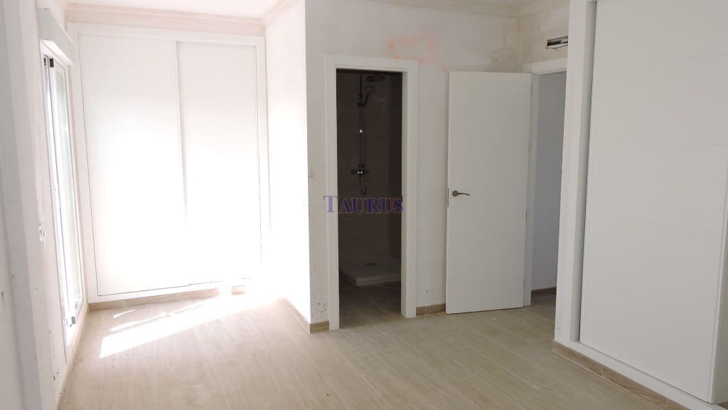 2 soverom Hus til salgs i Almayate med garasje - € 345 400 (Ref: 4216215)