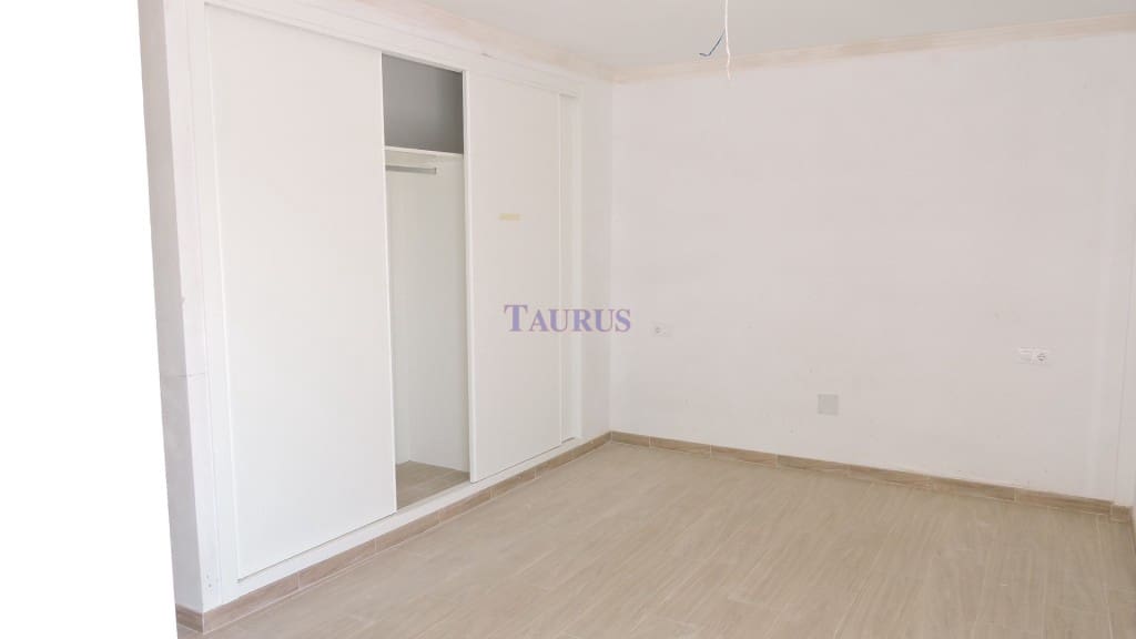 2 soverom Hus til salgs i Almayate med garasje - € 345 400 (Ref: 4216215)