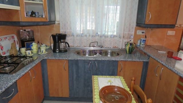 3 chambre Villa/Maison à vendre à Cómpeta avec piscine garage - 230 000 € (Ref: 4222924)