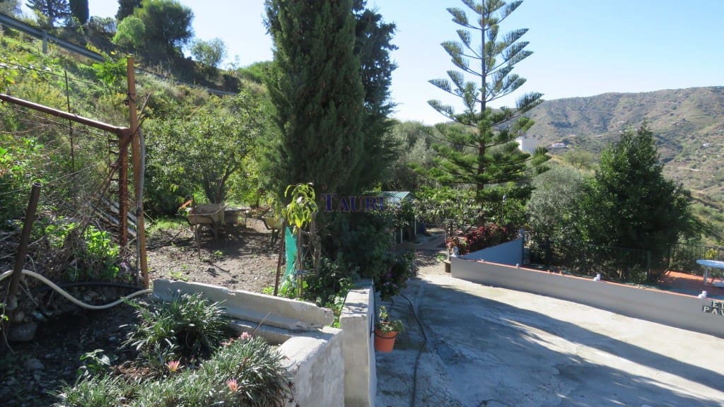 3 soverom Villa til salgs i Competa med svømmebasseng garasje - € 230 000 (Ref: 4222924)