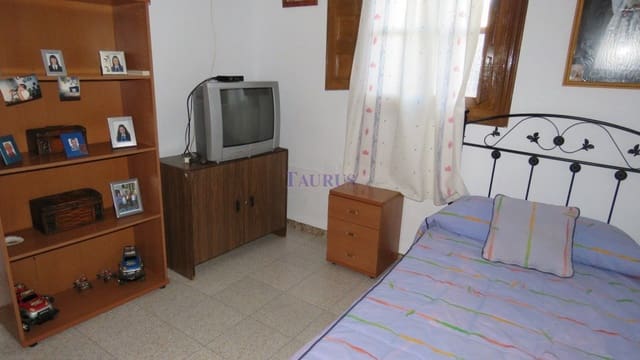 3 Zimmer Villa zu verkaufen in Cómpeta mit Pool Garage - 230.000 € (Ref: 4222924)