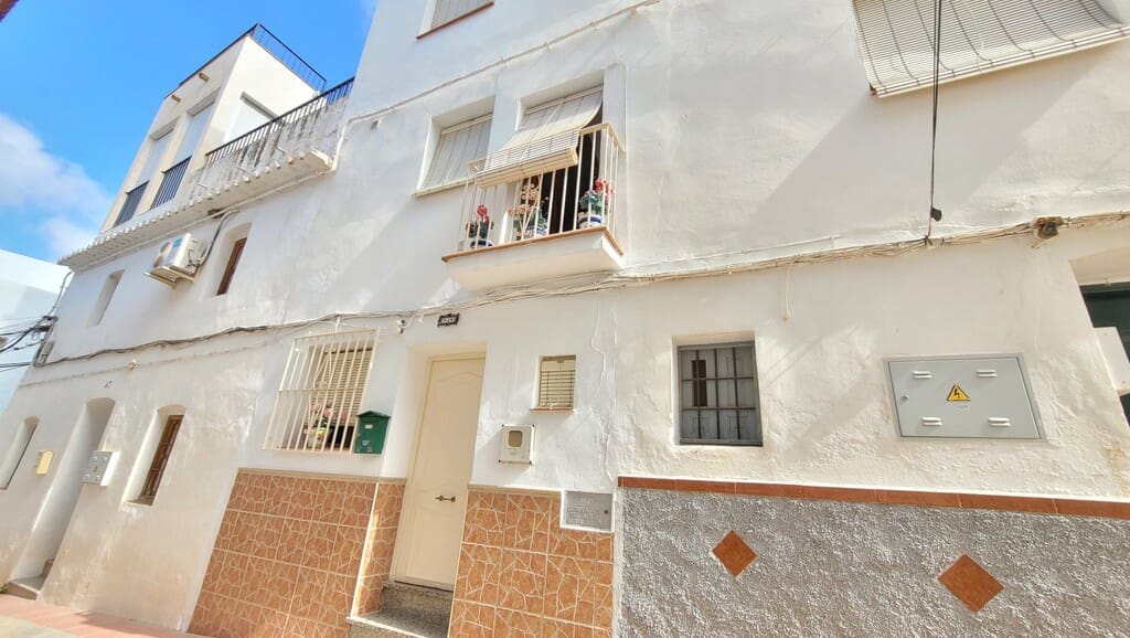 4 sovrum Hus till salu i Competa med garage - 230 000 € (Ref: 4222925)