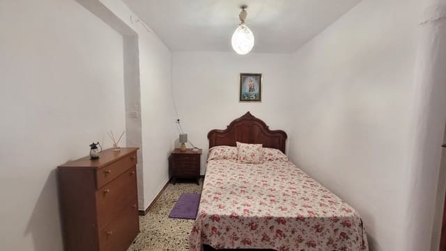 4 slaapkamer Huis te koop in Archez - € 88.000 (Ref: 4418471)