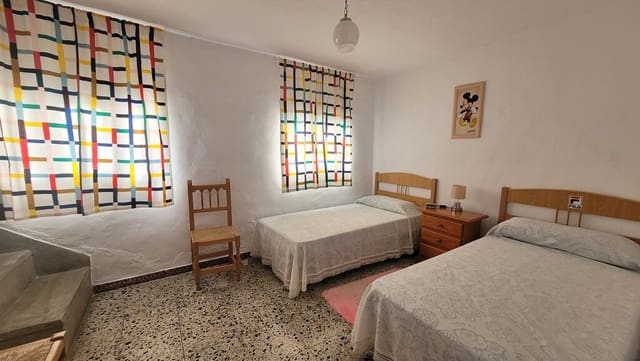 4 slaapkamer Huis te koop in Archez - € 88.000 (Ref: 4418471)