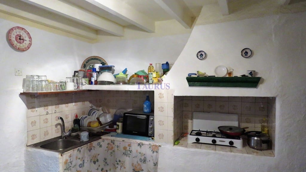 4 soveværelse Byhus til salg i Comares - € 119.000 (Ref: 4421531)