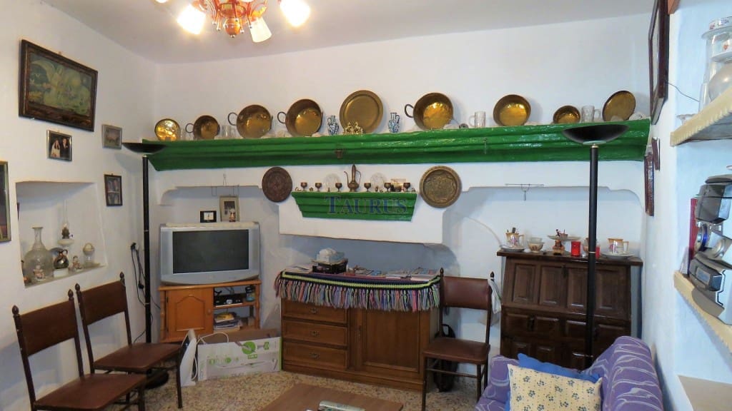 4 soveværelse Byhus til salg i Comares - € 119.000 (Ref: 4421531)