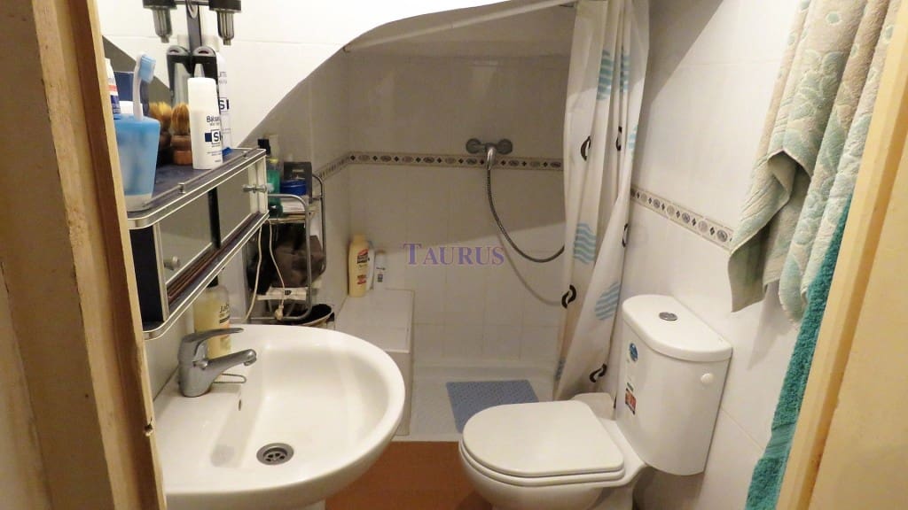 4 soveværelse Byhus til salg i Comares - € 119.000 (Ref: 4421531)