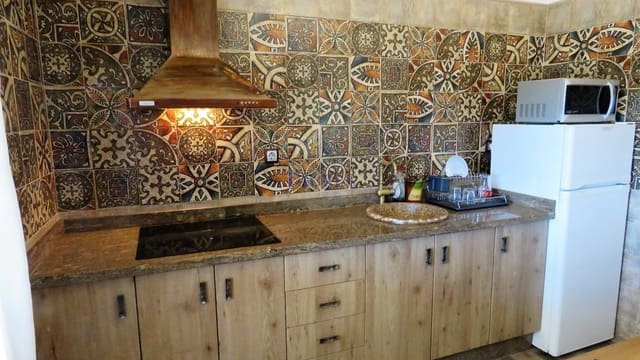 2 soveværelse Finca/Landehus til salg i Cómpeta med swimmingpool garage - € 450.000 (Ref: 4458460)