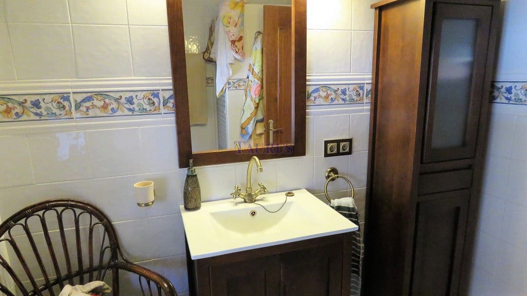 2 bedroom Finca/Country House for sale in Competa with pool garage - € 450,000 (Ref: 4458460)