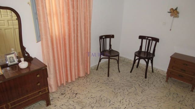 2 sovrum Hus till salu i Sayalonga med pool garage - 99 000 € (Ref: 4465547)