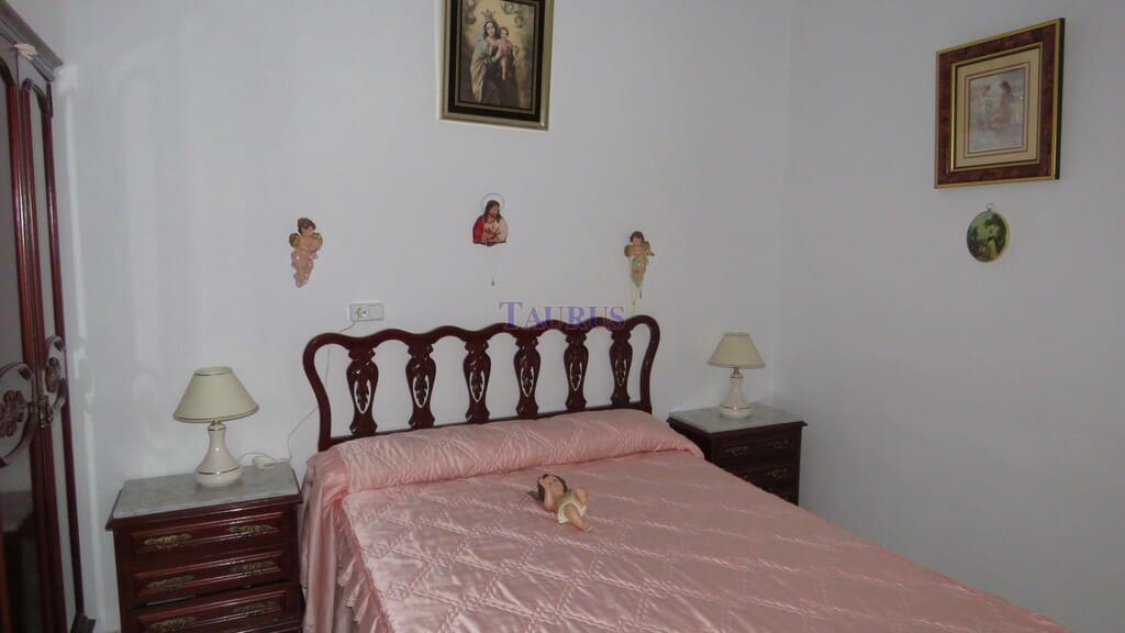 2 chambre Maison de Ville à vendre à Sayalonga - 99 000 € (Ref: 4465547)