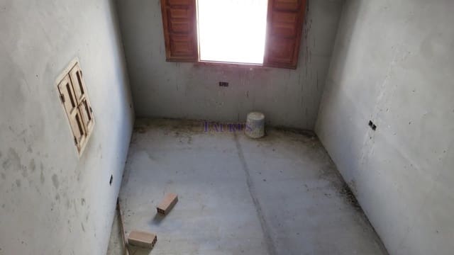 Hus til salgs i Canillas de Albaida - € 66 000 (Ref: 4562423)