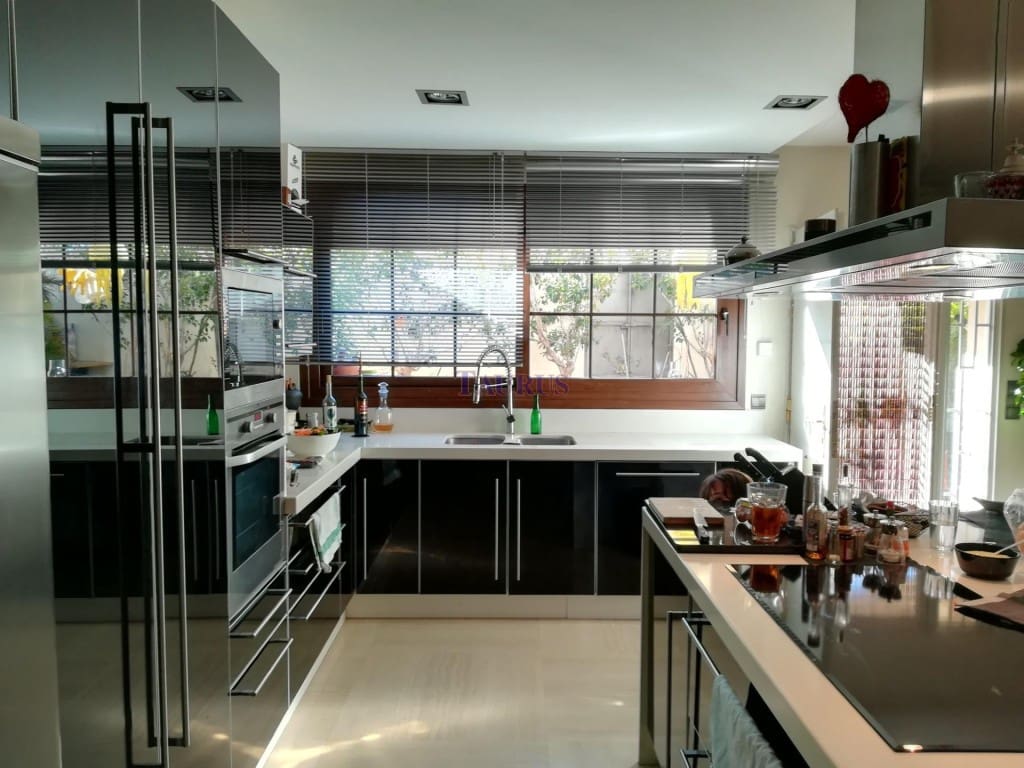 4 camera da letto Casa in vendita in Velez-Malaga con piscina garage - 575.000 € (Rif: 4605918)