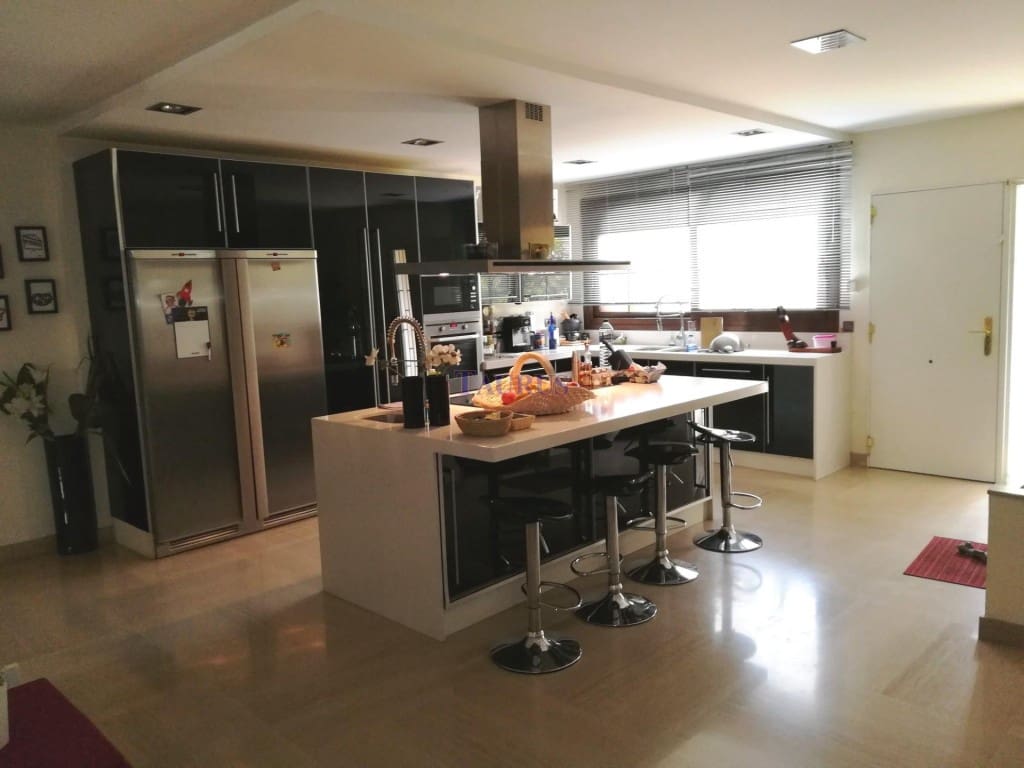 4 camera da letto Casa in vendita in Velez-Malaga con piscina garage - 575.000 € (Rif: 4605918)