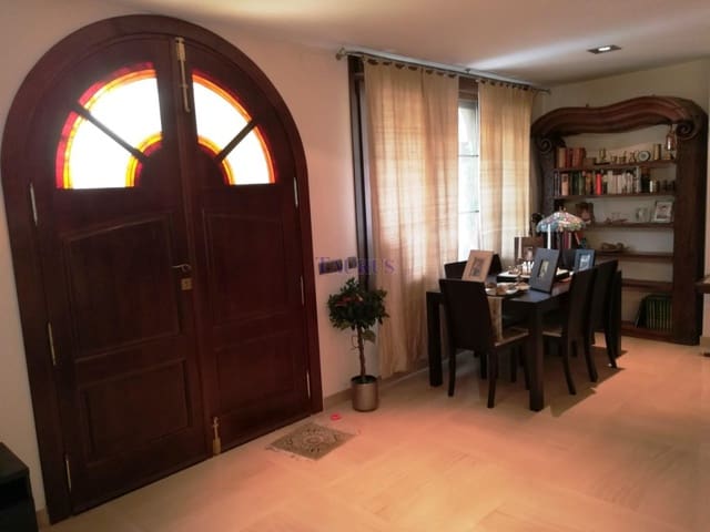 4 camera da letto Casa in vendita in Vélez-Málaga con piscina garage - 575.000 € (Rif: 4605918)