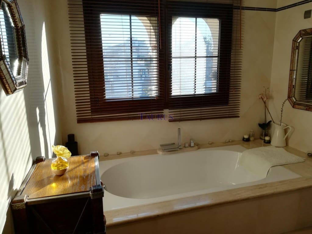 4 camera da letto Casa in vendita in Velez-Malaga con piscina garage - 575.000 € (Rif: 4605918)