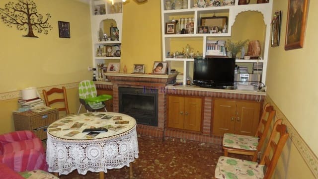 4 sovrum Hus till salu i Canillas de Albaida med garage - 249 000 € (Ref: 4665857)