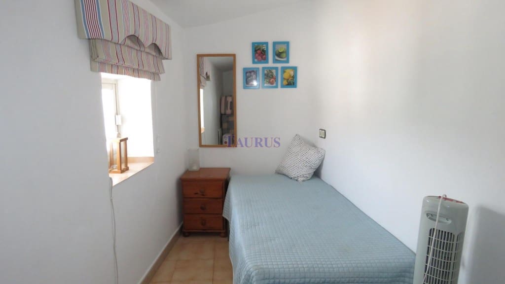 2 soverom Hus til salgs i Sayalonga - € 79 000 (Ref: 4699829)