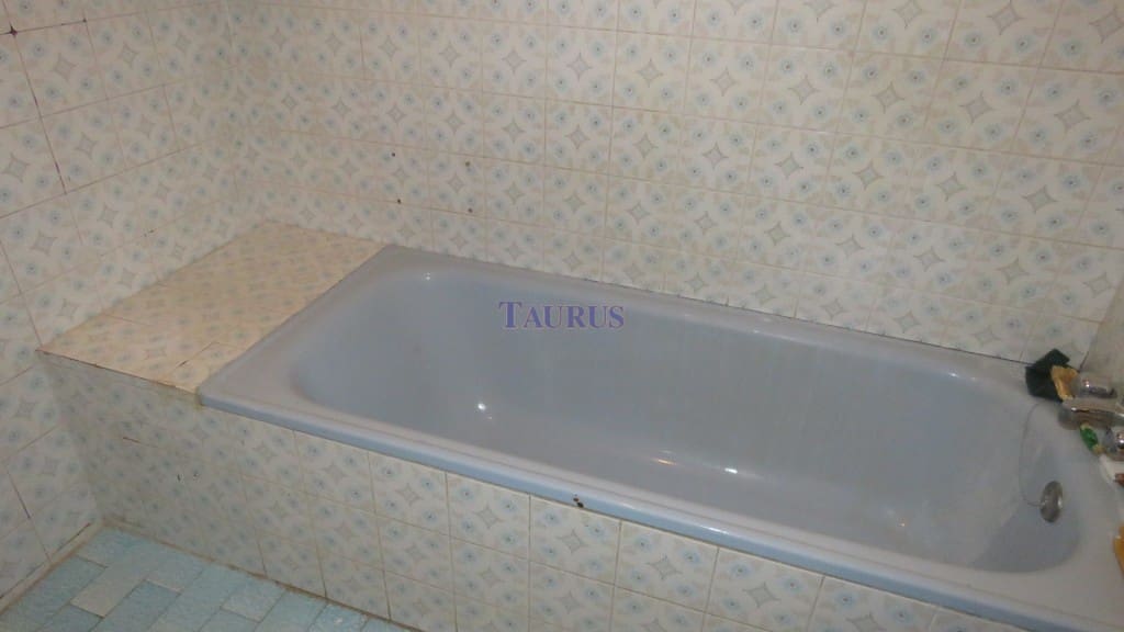 5 soveværelse Byhus til salg i Salares - € 110.000 (Ref: 4757769)