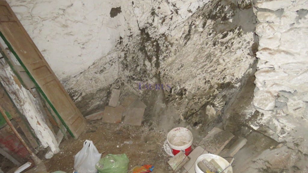 5 soveværelse Byhus til salg i Salares - € 110.000 (Ref: 4757769)