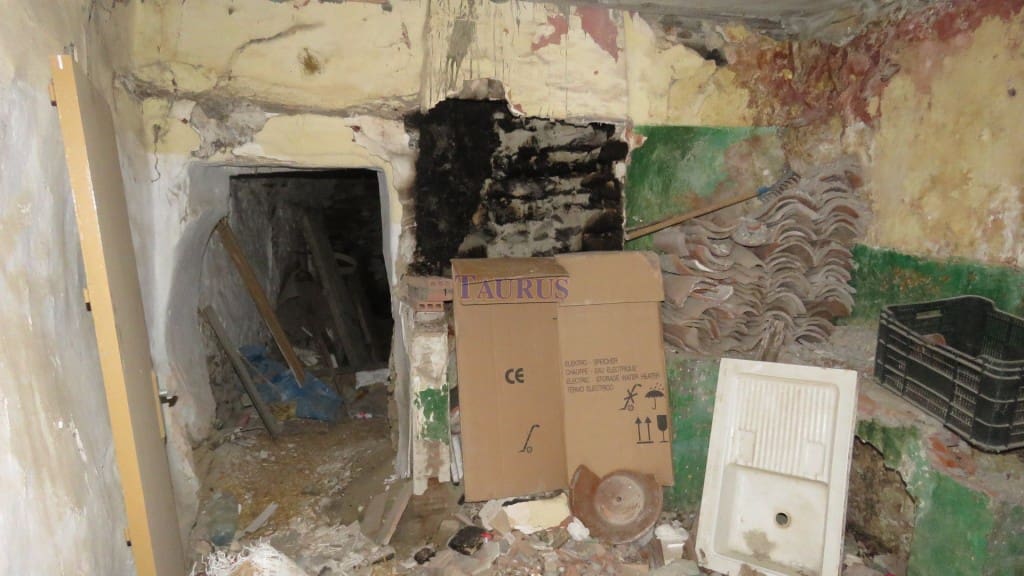 5 soveværelse Byhus til salg i Salares - € 110.000 (Ref: 4757769)