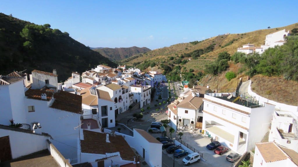 5 soveværelse Byhus til salg i Salares - € 110.000 (Ref: 4757769)