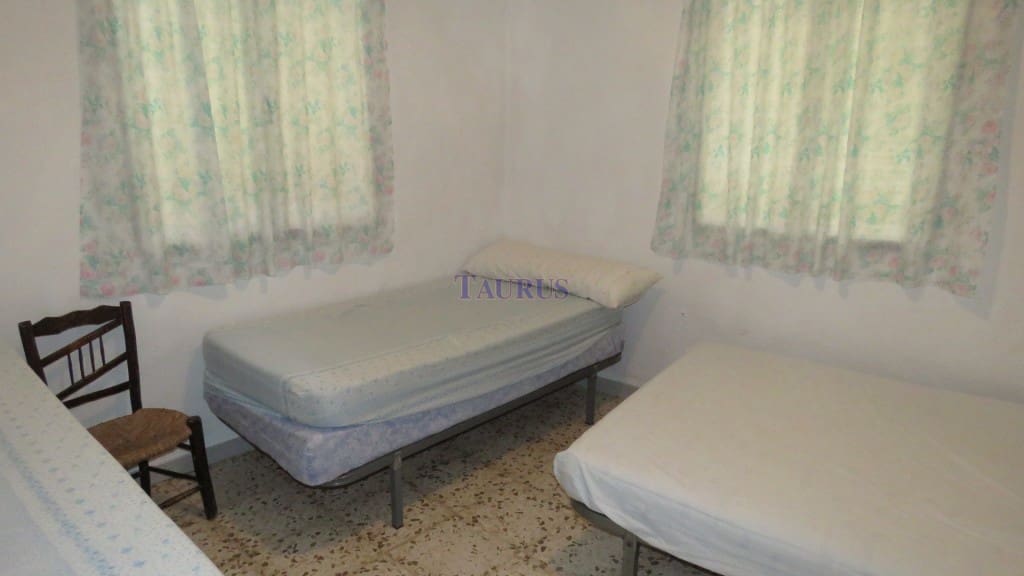 6 soveværelse Byhus til salg i Canillas de Albaida - € 180.000 (Ref: 4787933)