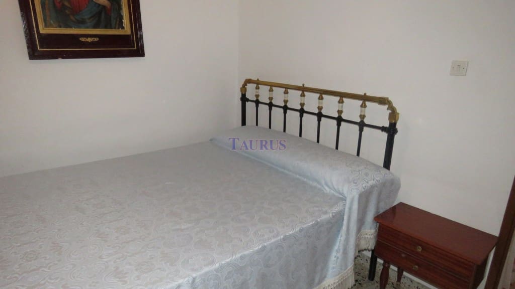 6 soveværelse Byhus til salg i Canillas de Albaida - € 180.000 (Ref: 4787933)