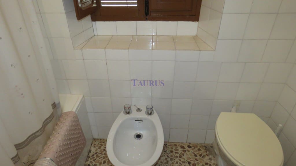 6 soveværelse Byhus til salg i Canillas de Albaida - € 180.000 (Ref: 4787933)