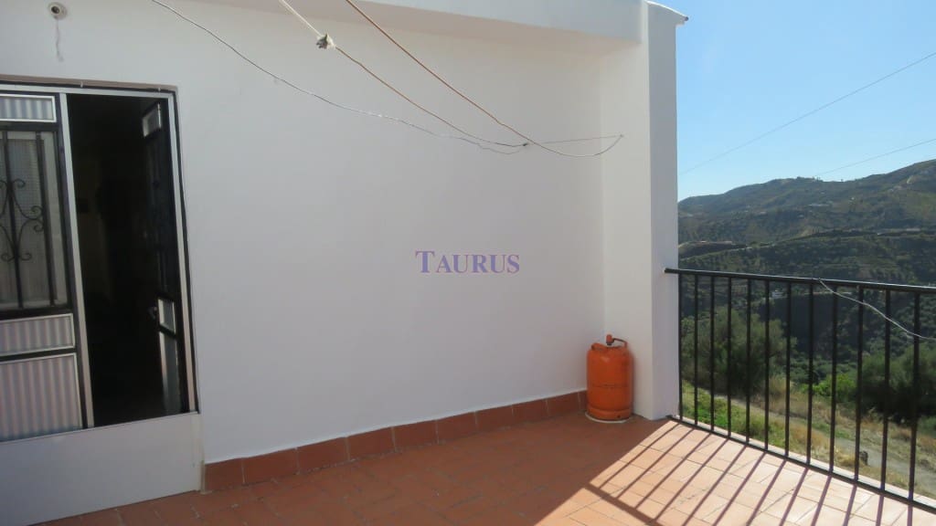 6 soveværelse Byhus til salg i Canillas de Albaida - € 180.000 (Ref: 4787933)