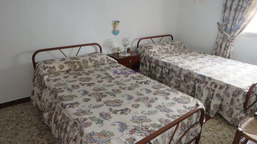 4 soverom Leilighet til salgs i Canillas de Albaida med garasje - € 137 000 (Ref: 4954286)